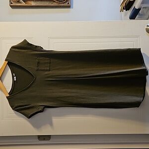 Green gap thsirt dress